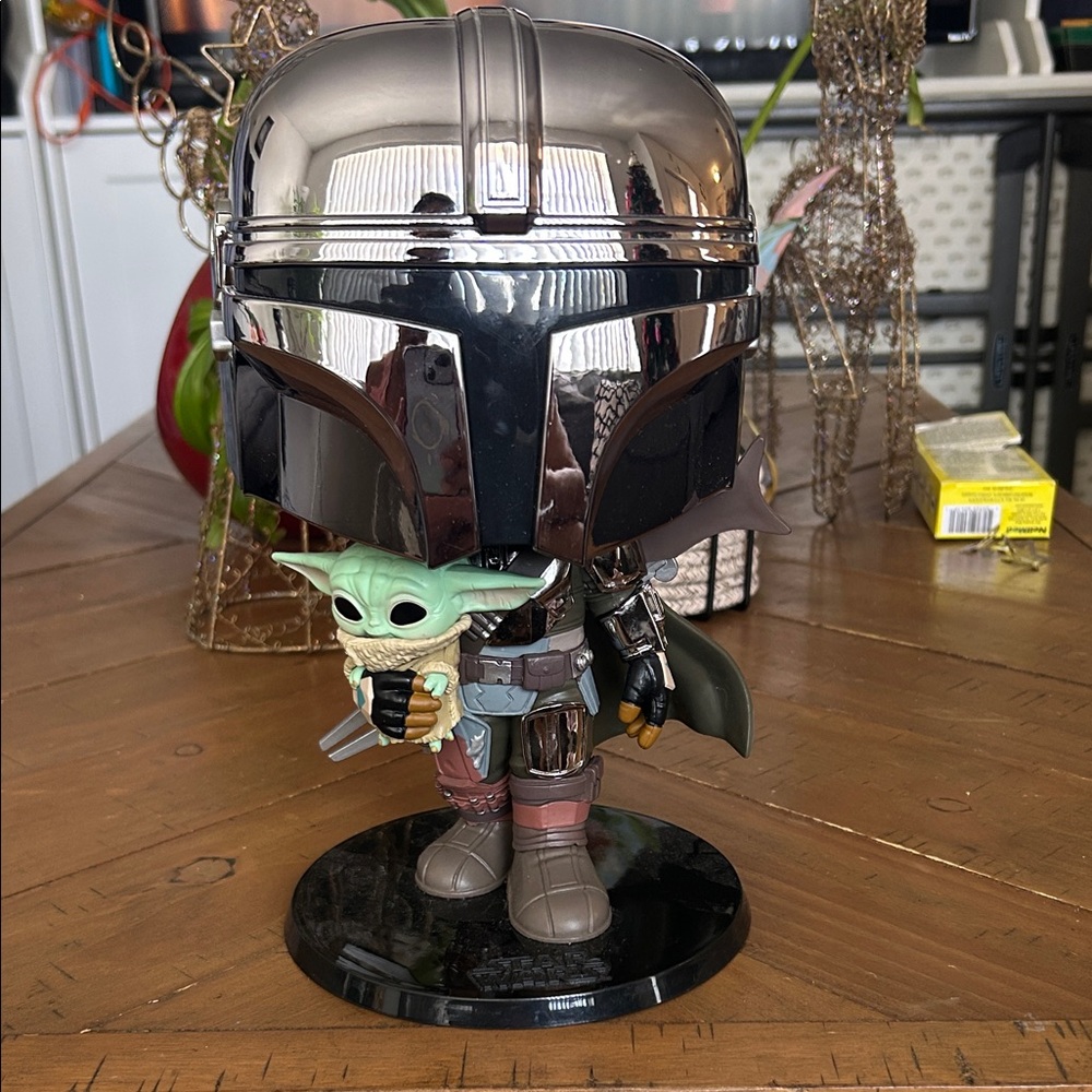 Funko Silver and Green Mandalorian with Grogu Figure